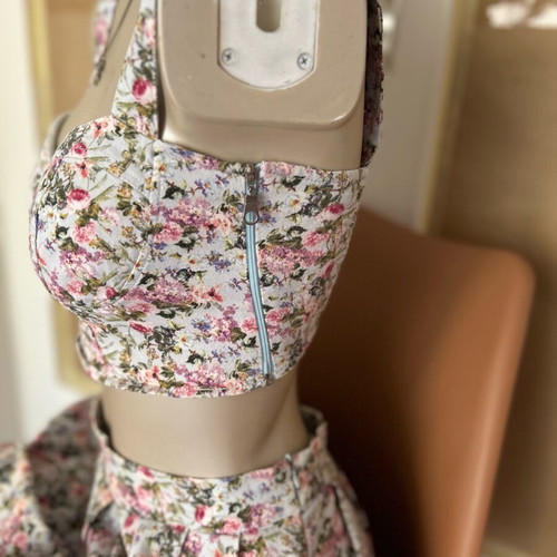 Floral set Bershka like new, multicolor skirt and blouse