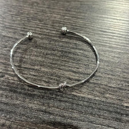 Silver bracelet like new in excellent condition