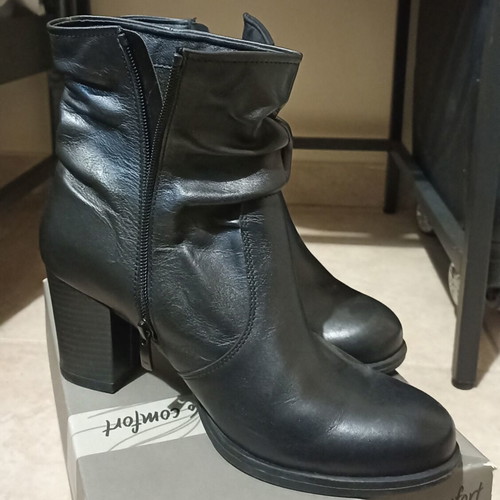Ragazza leather women's ankle boots black size 40 like new