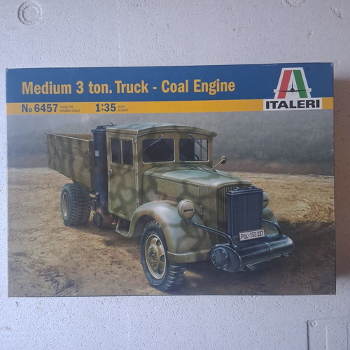 Italeri plastic model WW2, 2-kit pack, new
