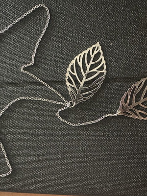 Lariat leaf necklace, silver