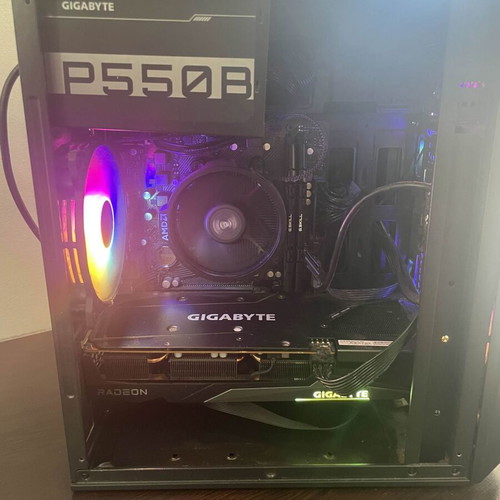 Gaming PC Ryzen 5 5500 RX 7600 16GB RAM 1TB NVMe SSD used