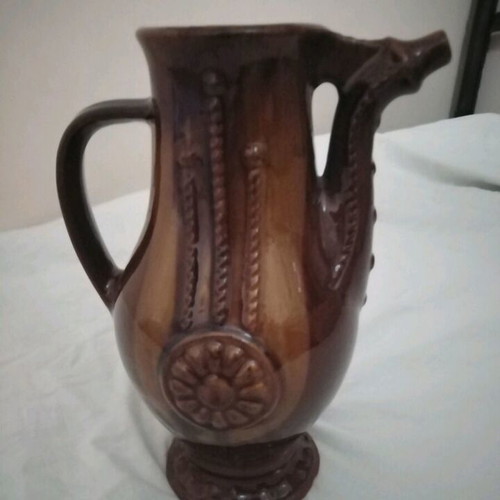 Collectible ceramic jug like new