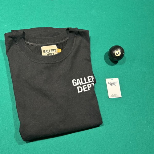 Gallery Dept Tee like new, sizes M-L, black and white