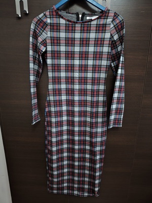 Glamorous plaid long-sleeve midi dress, elastic, size XS