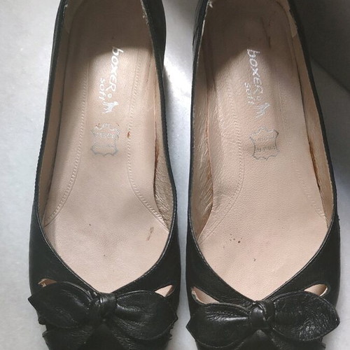 Boxer leather black mules like new, size 40, low heel