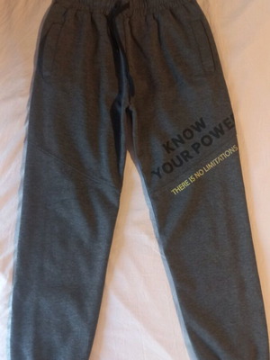 Παιδική φόρμα μεταχειρισμένη, γκρι, μέγεθος 146 cm