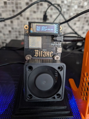 Bitaxe Gamma 601 BTC ASIC Miner като нов, 1 - 1.5TH/s, безшумен