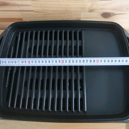 Rohnson R250 Electric Tabletop Grill like new with glass lid and thermostat