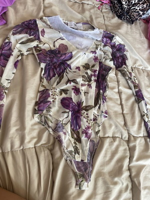 C Throu blouse like new, size L