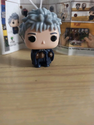 Madam Hooch Harry Potter kinder joy καινούργιο