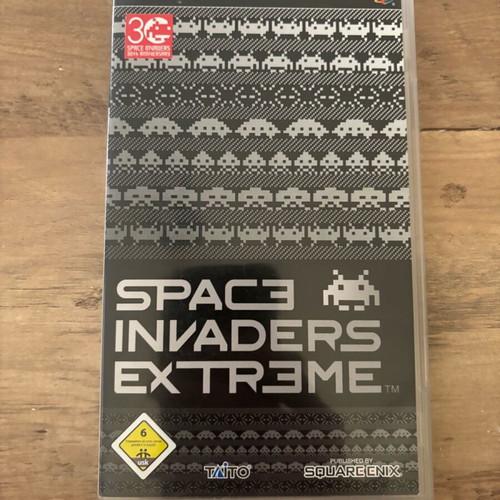 Space Invaders Extreme PlayStation PSP used, complete