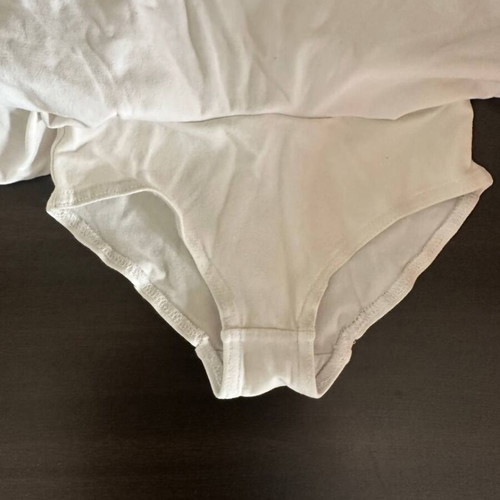 White ballet leotard with skirt for girl 4-5 years like new