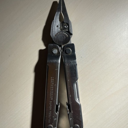 Leatherman Super Tool 300 used multitool