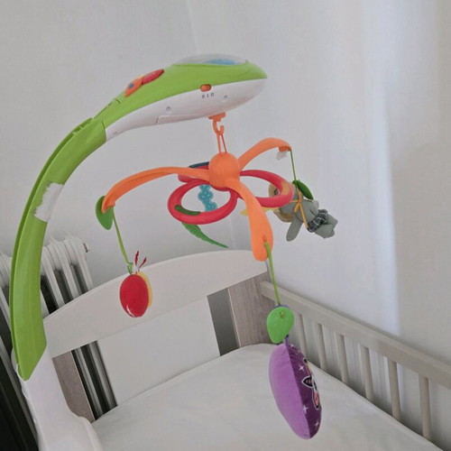 Chicco crib mobile like new with plush animals