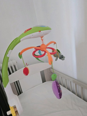 Chicco crib mobile like new with plush animals