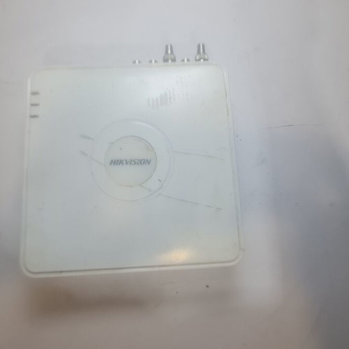 HIKVISION DS-7108HVI-SH Digital Video Recorder used with Seagate 500GB HDD