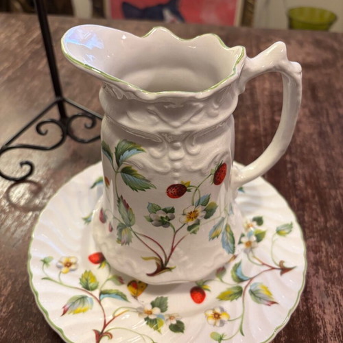 Old Foley England decorative set like new