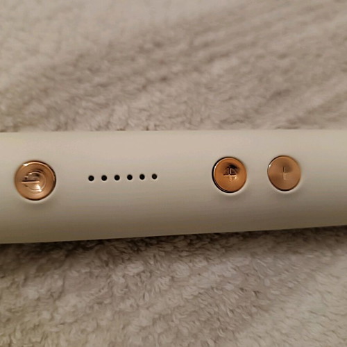Andowl electric ceramic hair brush new for straightening and shine