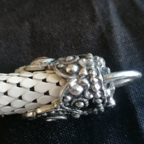 Whiting & Davis 1960's metal belt used, scaled mesh, white and silver