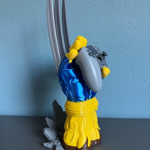 Controller Stand Wolverine for PS5, PS4, Xbox