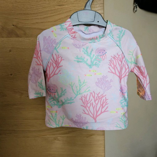 Sun protection shirt for girl used, size 83cm
