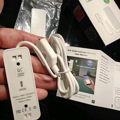 Wifi water leak detector new, compatible with Google, Alexa, Tuya