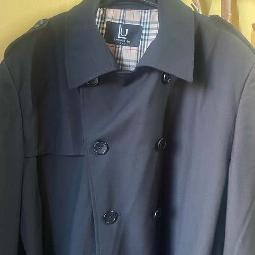 Leonardo Uomo men's black coat like new, size M/L