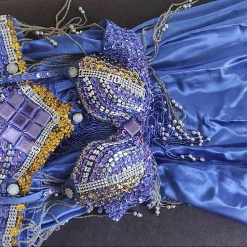 Oriental blue costume size M like new, four-piece set
