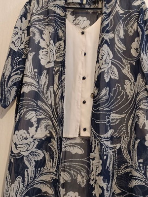 Spring coat like new with integrated shirt, black and gray XXL
