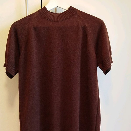 Brown short-sleeve blouse like new, size M/L, synthetic fabric