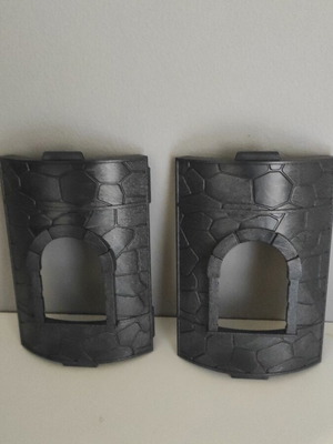 Playmobil walls with windows, pack of 2 like new