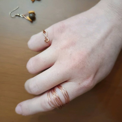 Jewelry set handmade from copper wire new, gold-colored