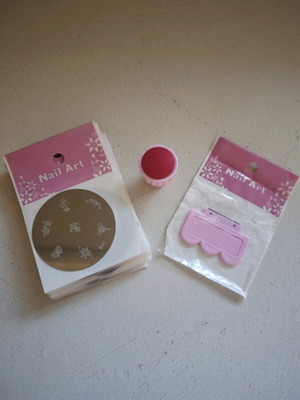 Nail art stamping kit used with 25 plates and accessories