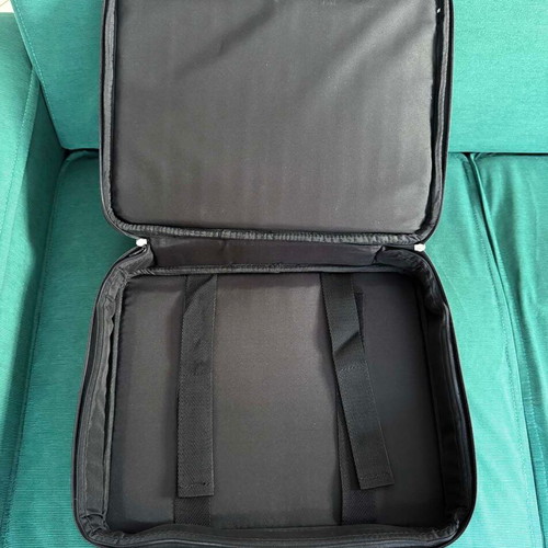 American Tourister Laptop Bag 15" shoulder briefcase black like new