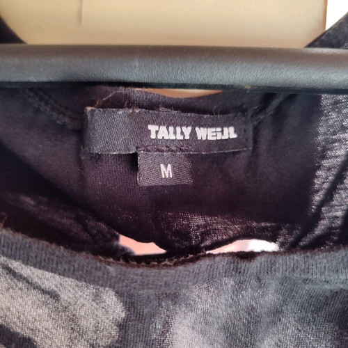 Tally Weijl top M black like new with print and back opening
