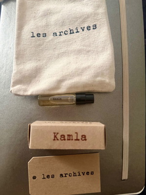 Les Archives Kamla 2ml Eau de Parfum επίσημο τεστερ καινούργιο