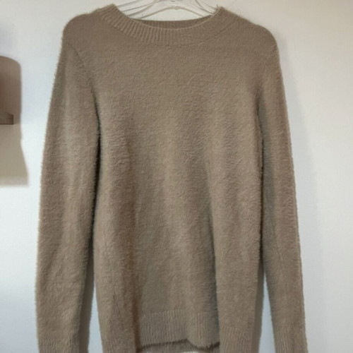 Beige soft downy sweater like new, size S