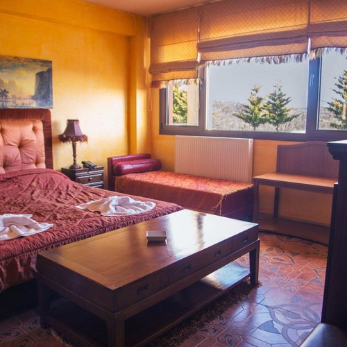 Bedroom furniture set used with silk headboard and Media Strom orthopedic mattress
