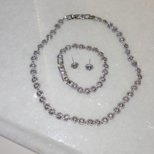 Swarovski Angelic Jewelry Set like new, gray, Pandora