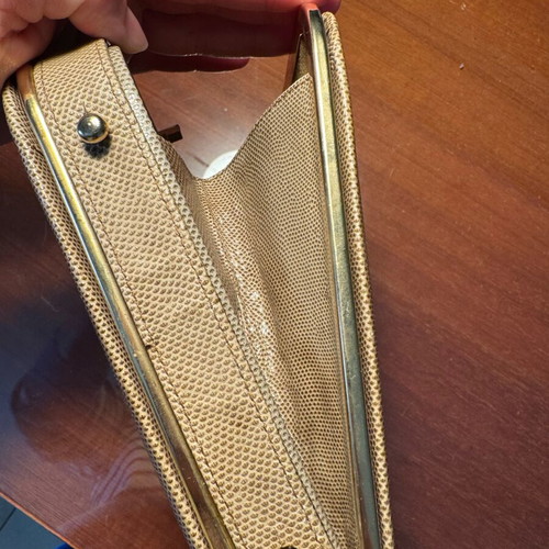 Vintage leather handbag with reptile texture like new, beige gold