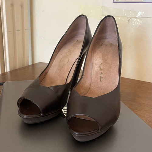 Branded Leather Pumps Used Size 37.5 With Stable 11 cm Heel