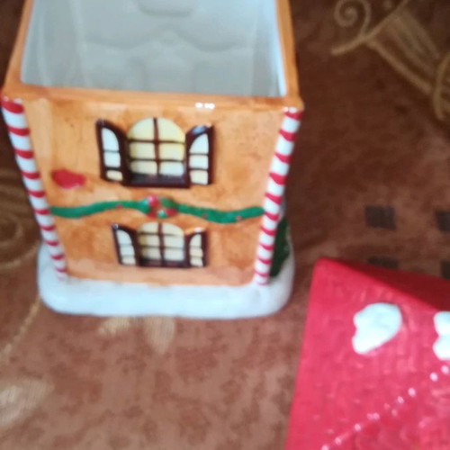 Kitchen decorative containers used for biscuit storage