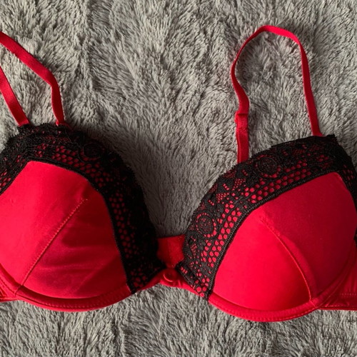 H&M bra size 75A
