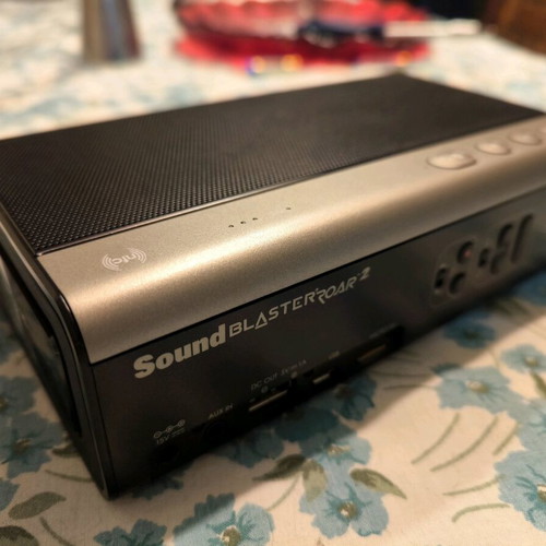 Sound Blaster Roar 2 soundbar like new