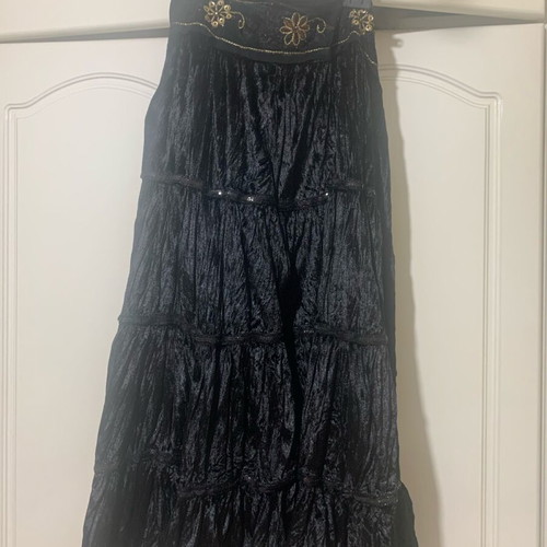 Velvet Italian mid-length skirt medium with embroidery, new, black