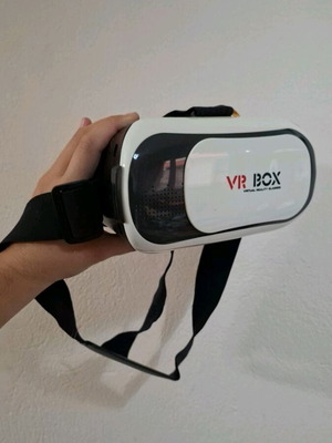 VR BOX γυαλιά εικονικής πραγματικότητας σε λευκό και μαύρο