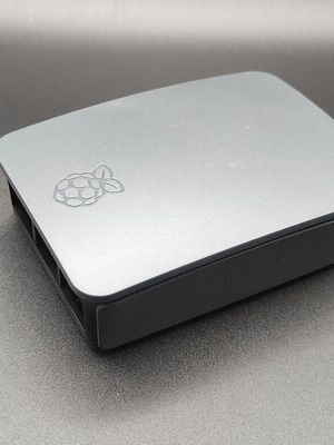 Raspberry Pi Model B Case like new