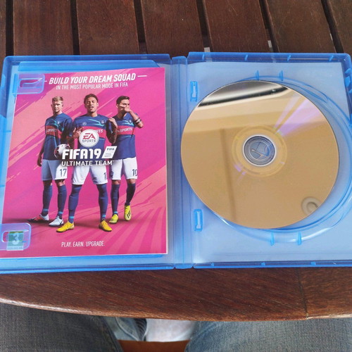 FIFA 19 PS4 game like new