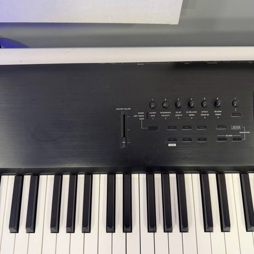 Korg Nautilus 88 like new